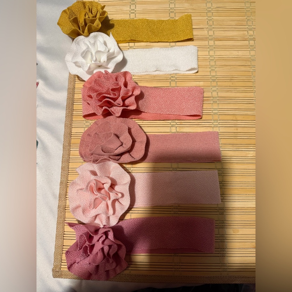 new born head bands and  socks for babies